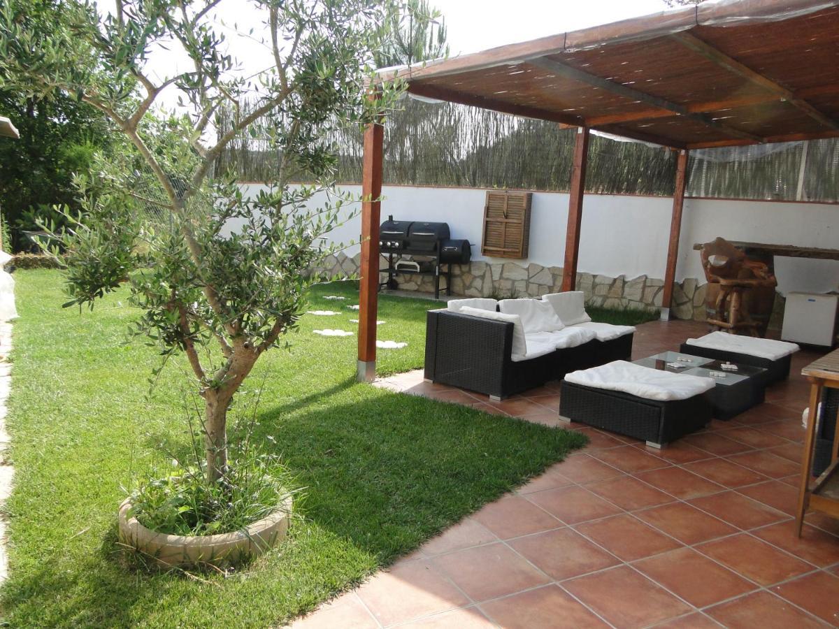 Detached Villa For 6 People In Lloret De Mar With Comunal Outdoor Swimming Pool Puigventos エクステリア 写真