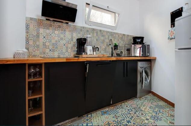 Detached Villa For 6 People In Lloret De Mar With Comunal Outdoor Swimming Pool Puigventos エクステリア 写真